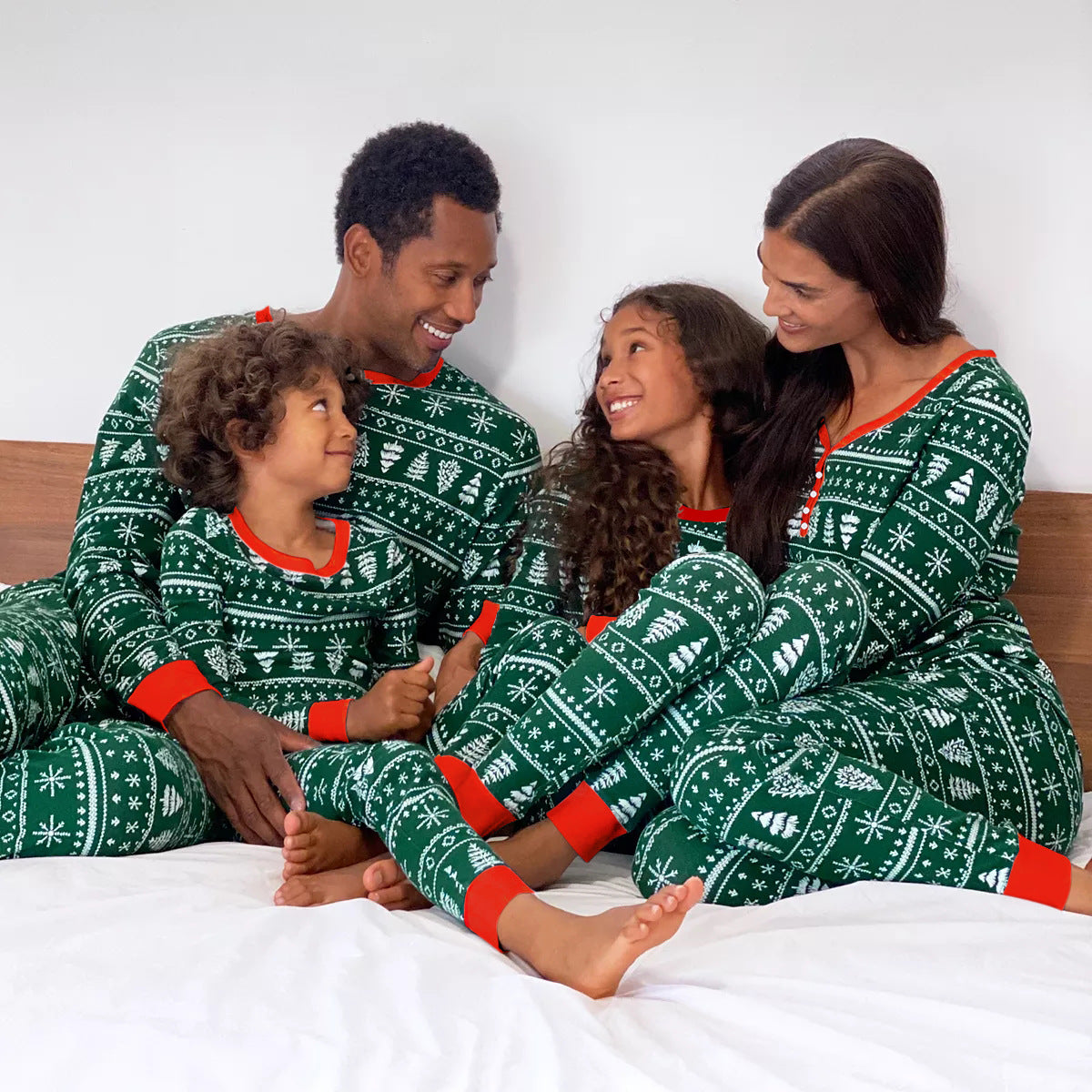 Christmas Print Parent-Child Home Service Suit