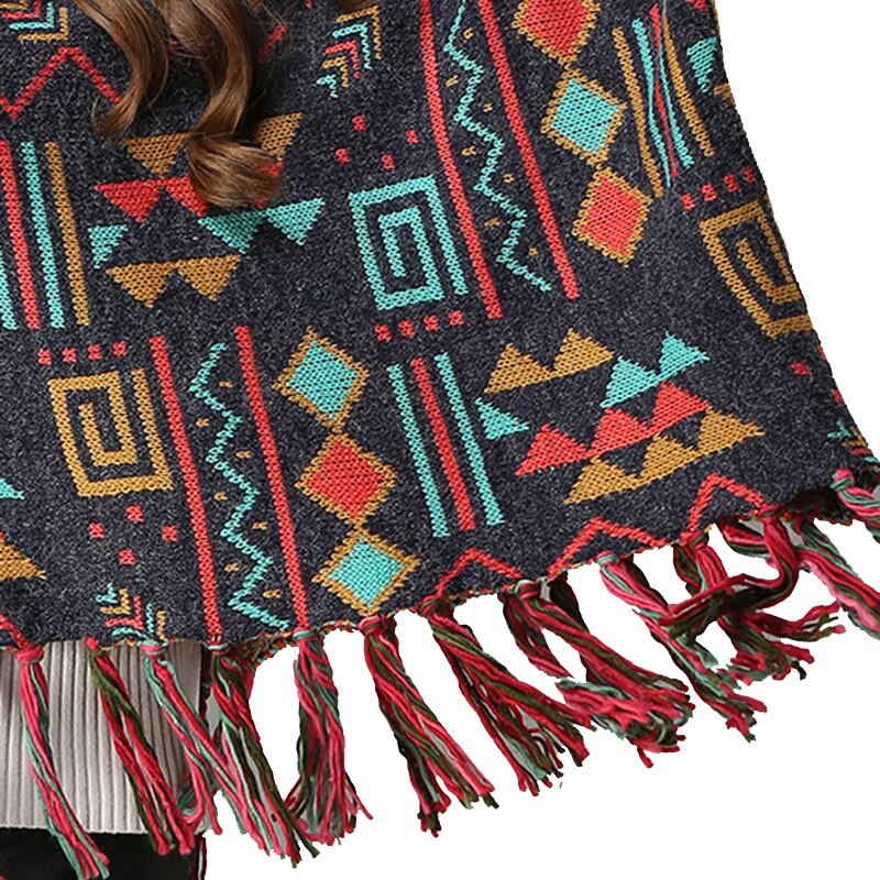 Plus Size Women's Batwing Sweater with Fringe Knit