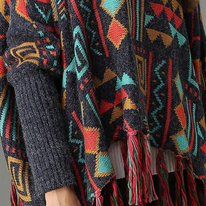 Plus Size Women's Batwing Sweater with Fringe Knit