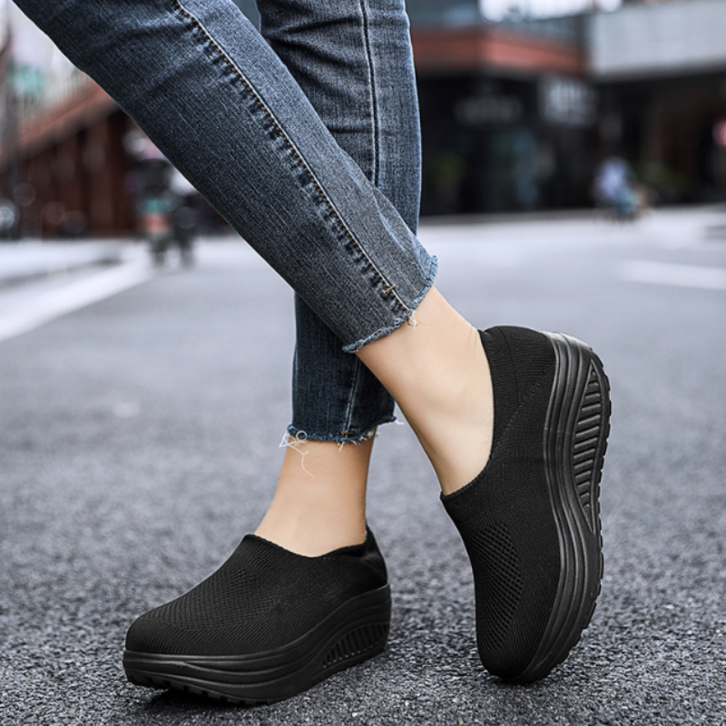 Women's Casual Thick-soled Mesh Slip-on Shoes